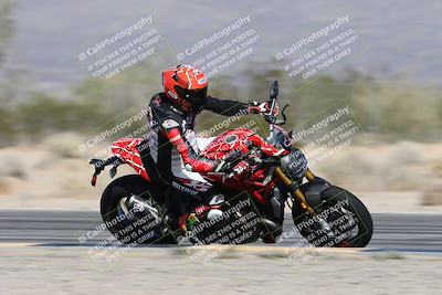 media/Dec-01-2025-Moto Forza (Mon) [[2daa91e15f]]/3-Beginner Group/Session 2 (Turn 7 Inside Pans)/